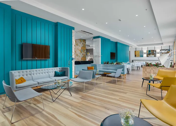 Crowne Plaza Budva By Ihg